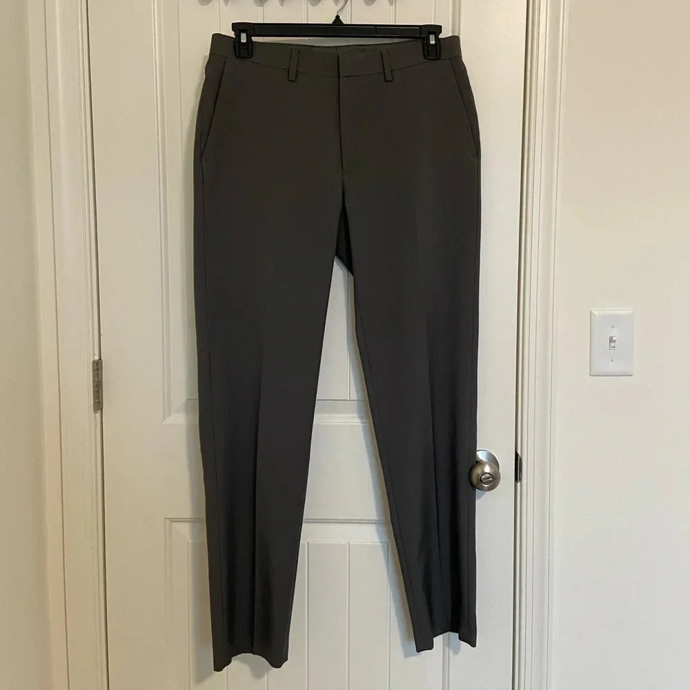 EUC | Haggar men’s‎ premium comfort flat front slim fit dress pants — 32x32